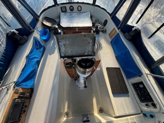 1983 Lancer 40 Center Cockpit Photo 26 sur 67
