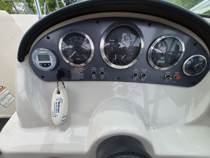 2009 Sea Ray 205 Photo 5 of 5