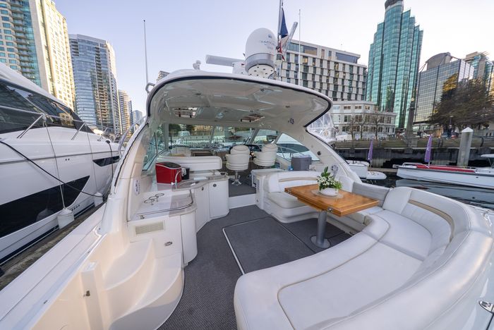 2008 Sea Ray 48 Sundancer Photo 7 of 54