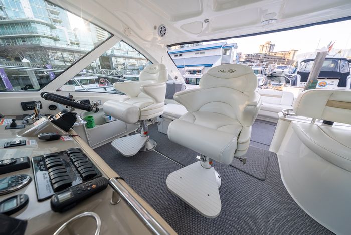 2008 Sea Ray 48 Sundancer Photo 12 of 54