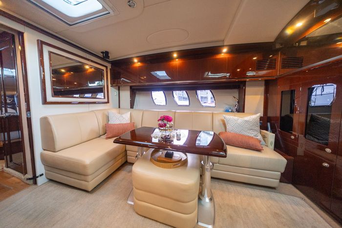 2008 Sea Ray 48 Sundancer Photo 17 of 54
