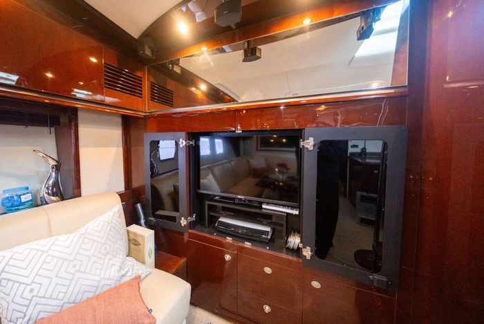 2008 Sea Ray 48 Sundancer Photo 19 of 54