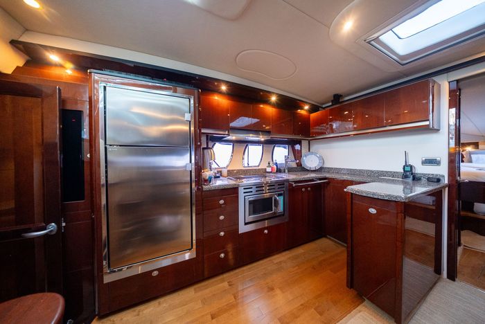 2008 Sea Ray 48 Sundancer Photo 21 of 54