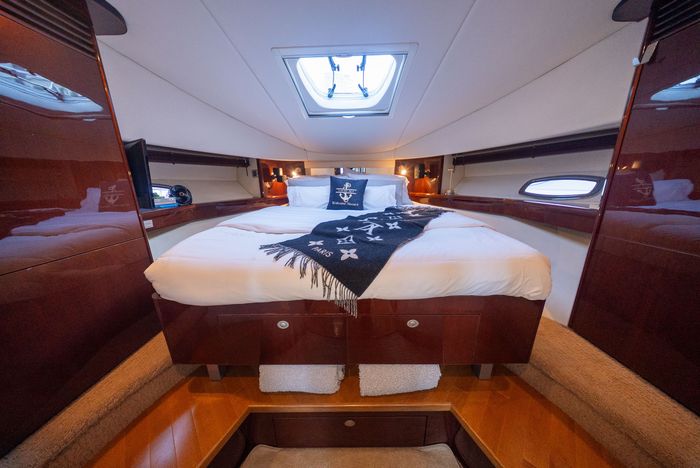 2008 Sea Ray 48 Sundancer Photo 27 of 54