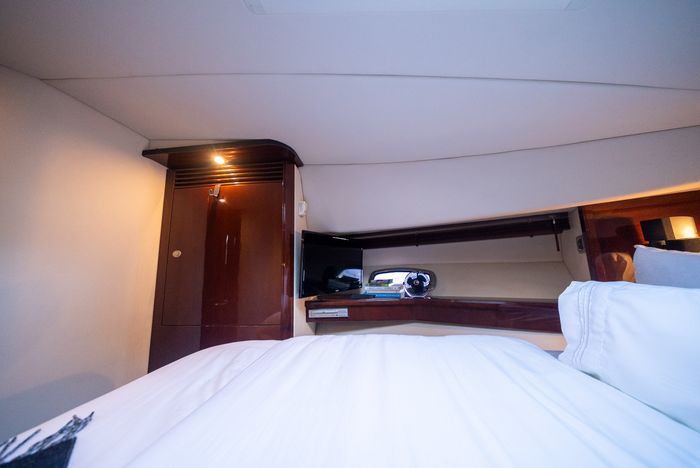 2008 Sea Ray 48 Sundancer Photo 30 of 54