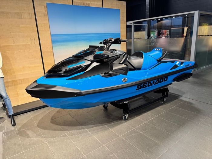 2026 Sea-Doo RXT-X 325 Photo 2 of 6