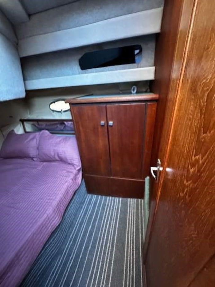 1988 Bayliner 3288 Motor Yacht Photo 39 of 43