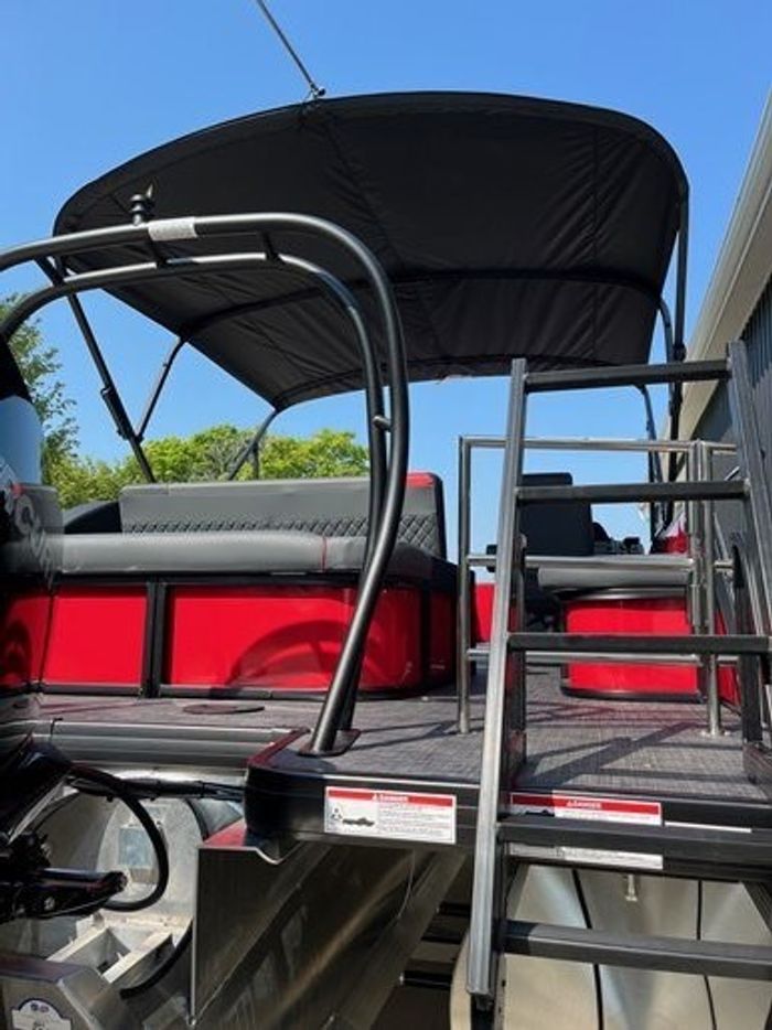 2026 Godfrey Pontoons Sweetwater 2486 SFL Photo 10 of 24