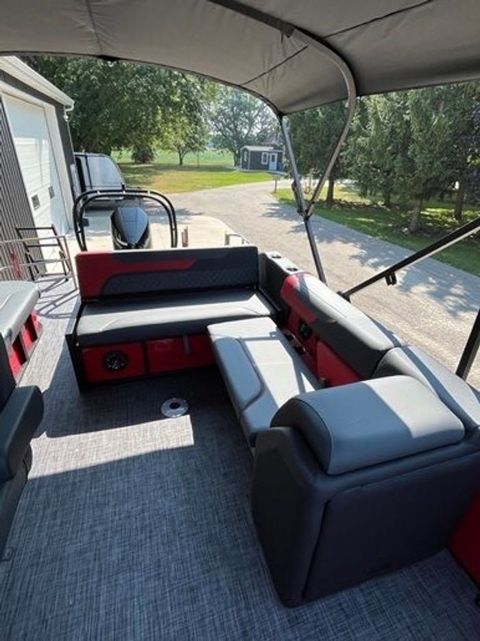 2026 Godfrey Pontoons Sweetwater 2486 SFL Photo 8 of 24