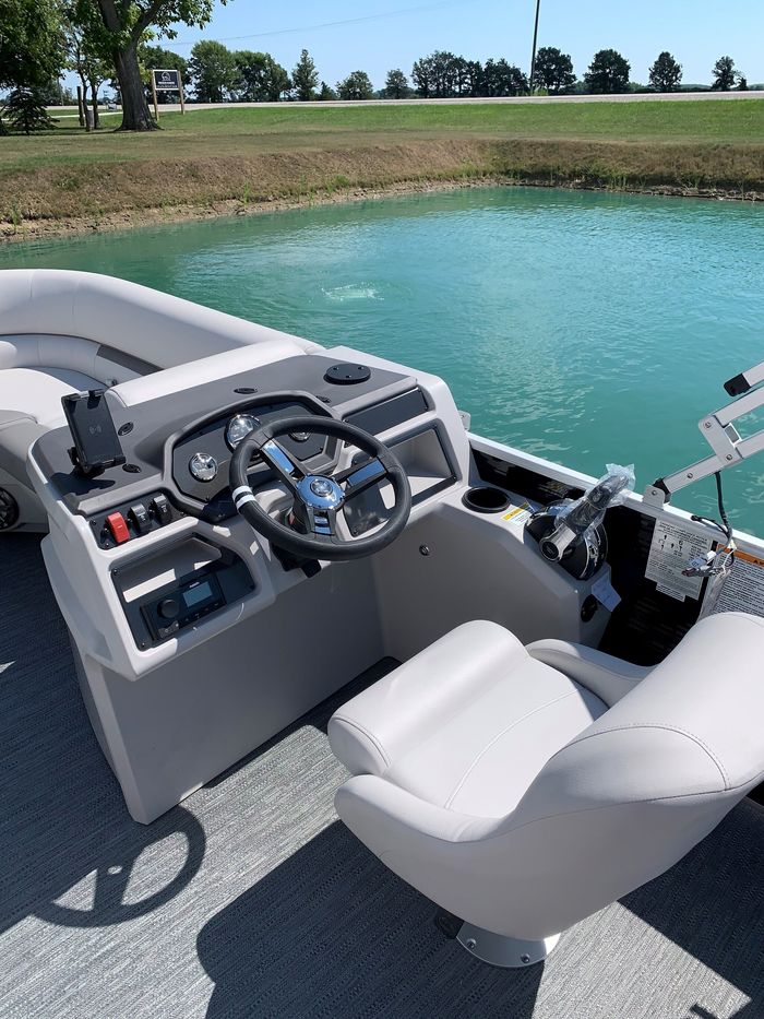 2023 Godfrey Pontoons ***Sold***   SW 1680 CX Photo 5 sur 7