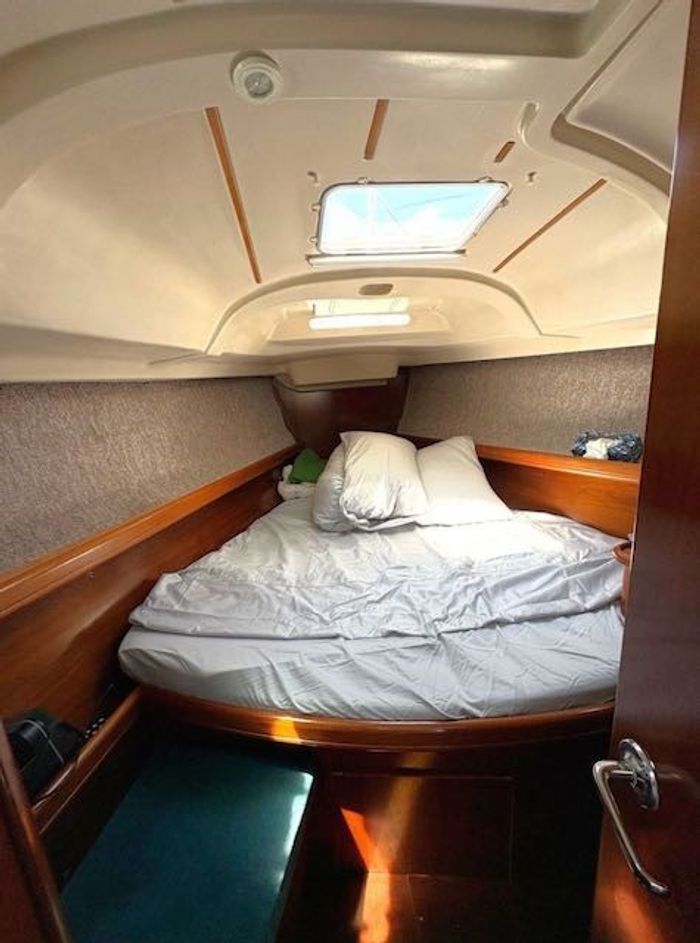 1998 Beneteau Beneteau 381 Photo 13 of 19