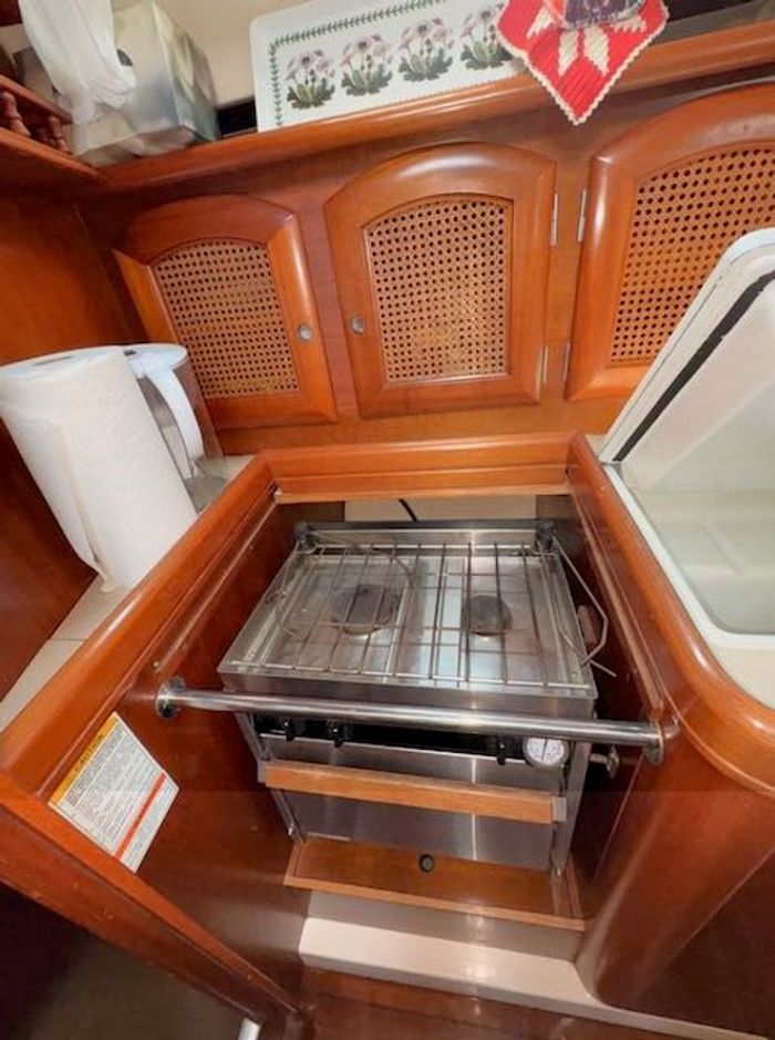 1998 Beneteau Beneteau 381 Photo 14 of 19