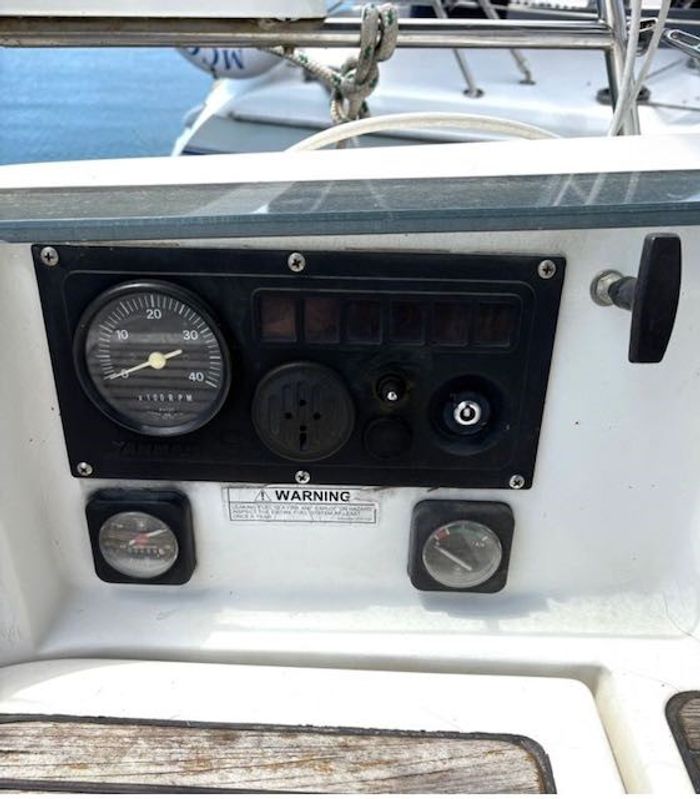 1998 Beneteau Beneteau 381 Photo 19 of 19