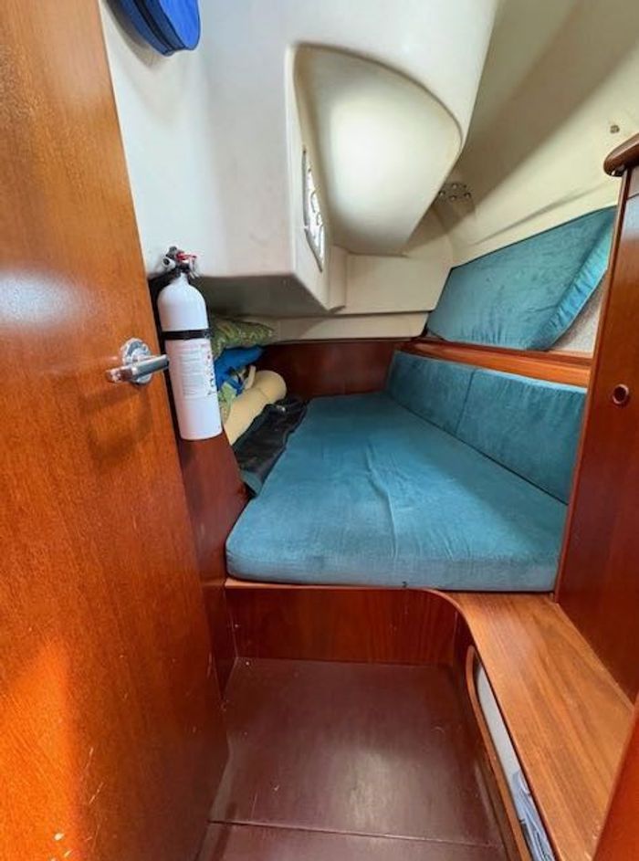 1998 Beneteau Beneteau 381 Photo 16 of 19