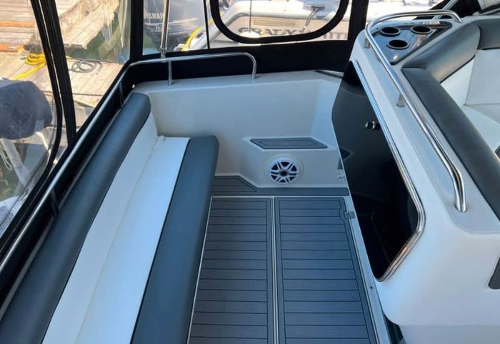 1988 Doral 300 Prestancia M/C Photo 14 of 21