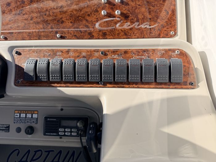 1999 Bayliner 3055 Ciera Photo 23 of 45