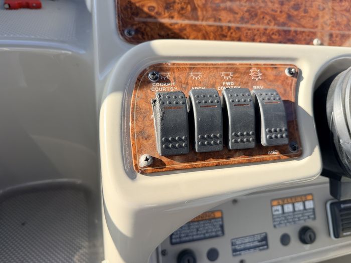 1999 Bayliner 3055 Ciera Photo 24 of 45