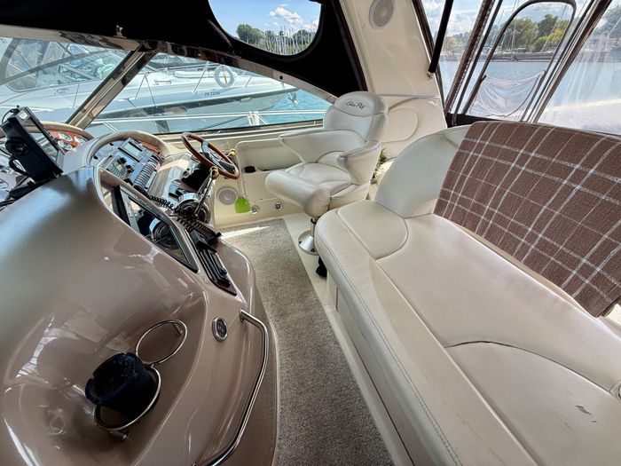 2001 Sea Ray 410 Sundancer Photo 18 of 70