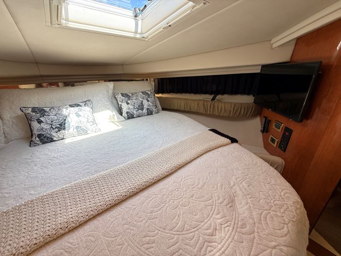2001 Sea Ray 410 Sundancer Photo 43 of 70