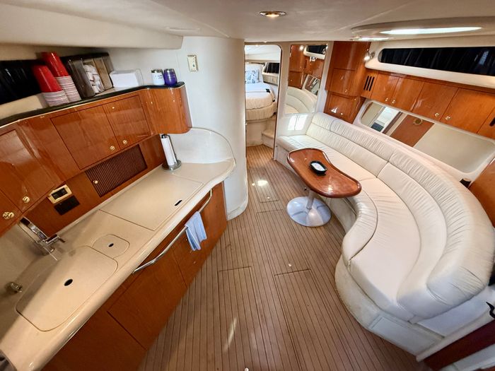 2001 Sea Ray 410 Sundancer Photo 29 of 70