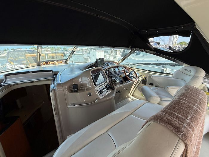 2001 Sea Ray 410 Sundancer Photo 17 of 70