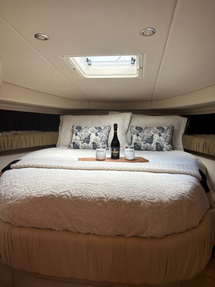 2001 Sea Ray 410 Sundancer Photo 42 of 70