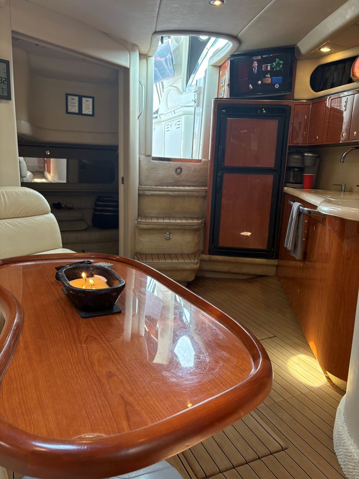 2001 Sea Ray 410 Sundancer Photo 48 of 70