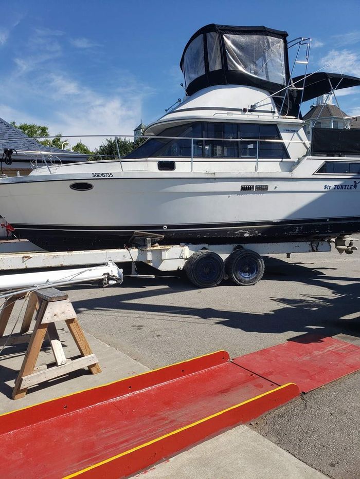 1990 Prowler 9M Aft Photo 3 of 13