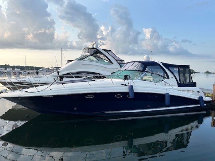 2003 Sea Ray 420 Sundancer Photo 3 of 19