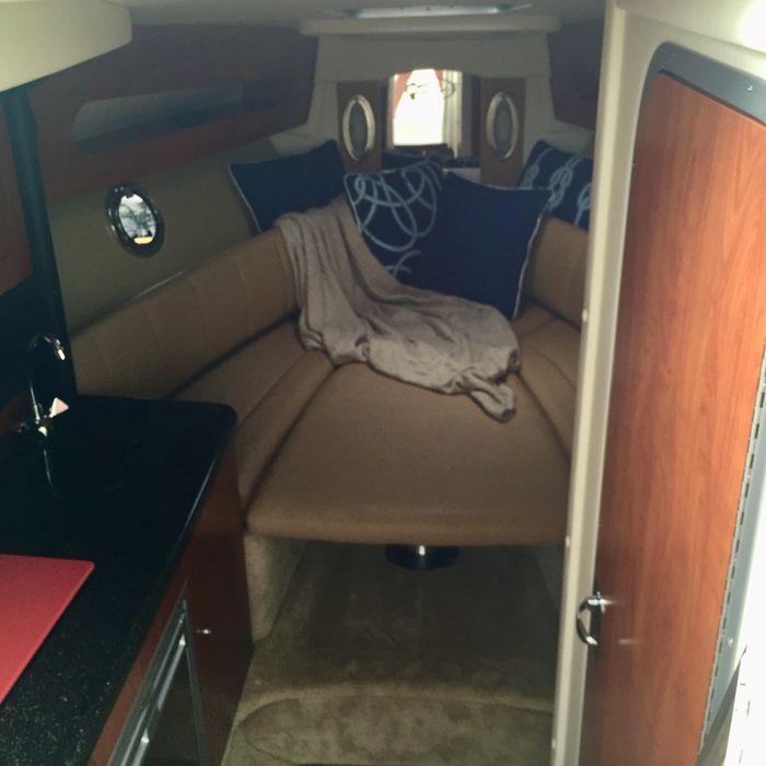 2013 Rinker 290 EC Photo 32 of 42