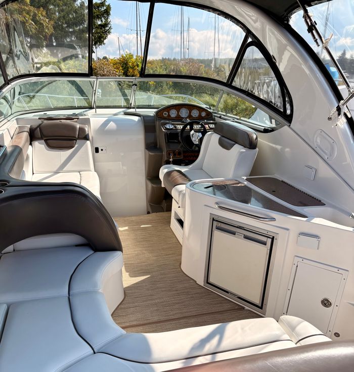 2013 Rinker 290 EC Photo 10 of 42