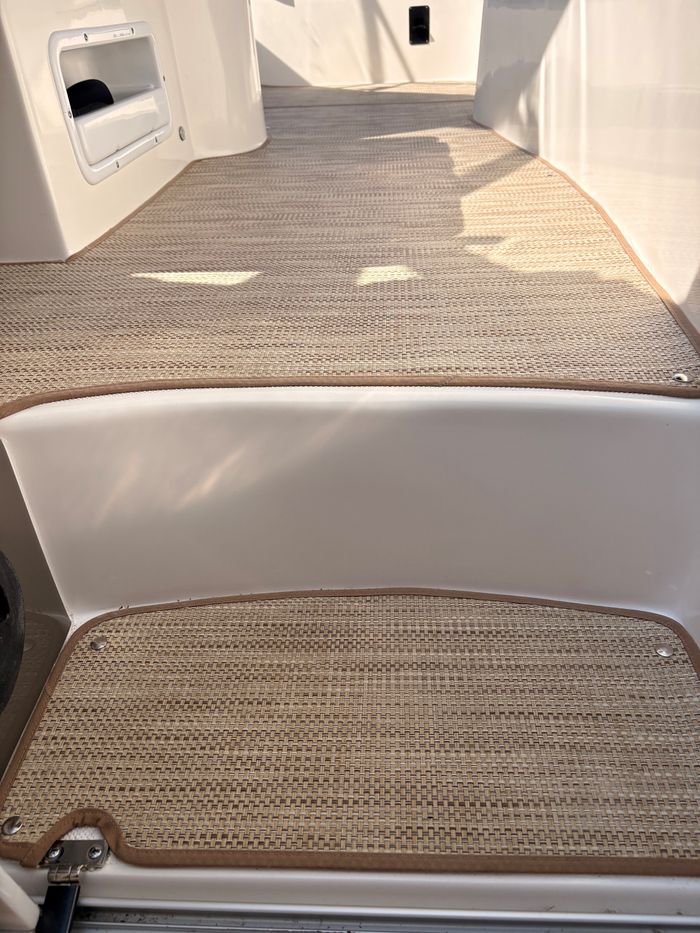 2013 Rinker 290 EC Photo 26 of 42