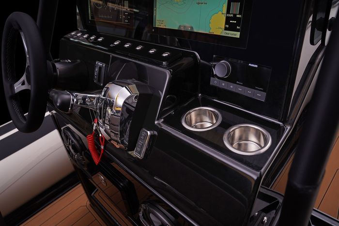 2027 Brig Navigator 22 Photo 7 of 15