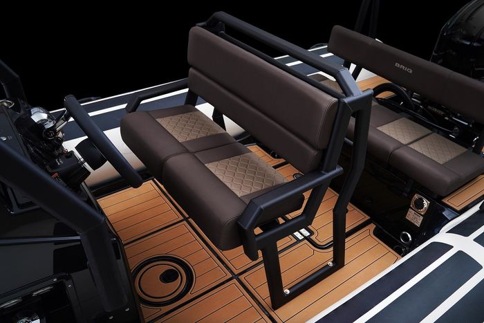 2027 Brig Navigator 22 Photo 10 of 15