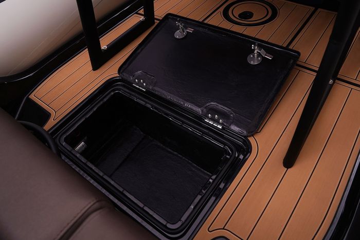2027 Brig Navigator 22 Photo 11 of 15