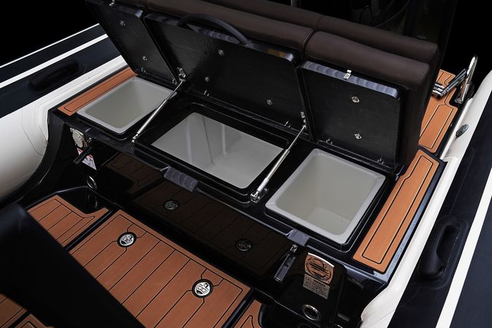 2027 Brig Navigator 22 Photo 12 of 15