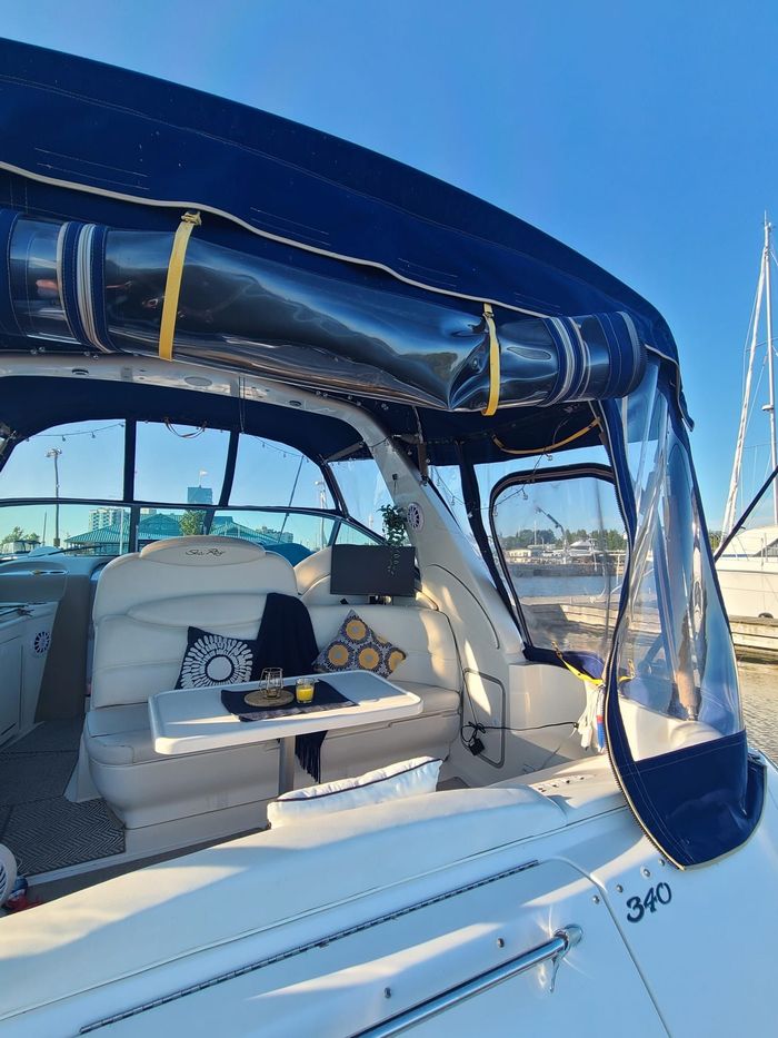 2001 Sea Ray 340 Sundancer Photo 4 sur 25