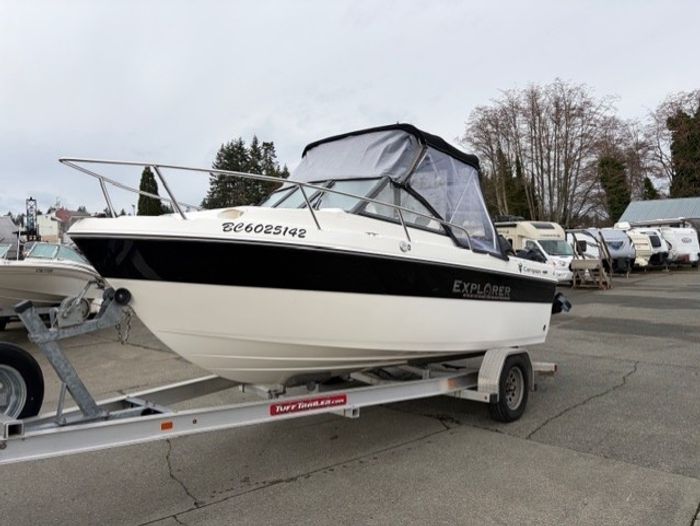 2018 Campion 542 EXPLORER Photo 2 of 9