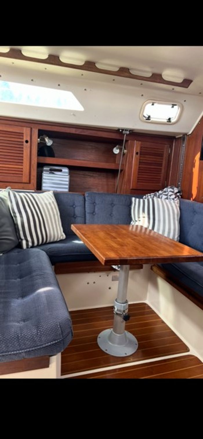1990 Catalina 36 Tall Rig Photo 16 of 16