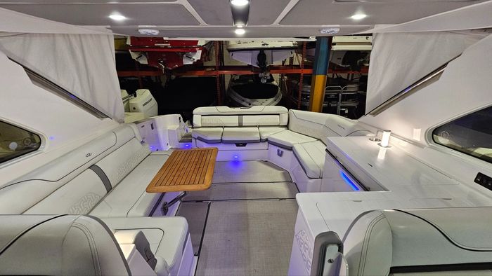 2023 Regal LS 36 Bowrider Photo 18 sur 18