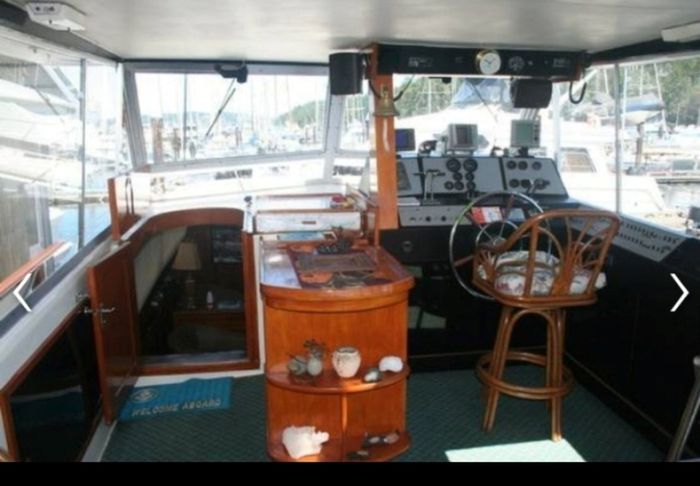 1977 Pacemaker 40 Motor Yacht Photo 5 of 38