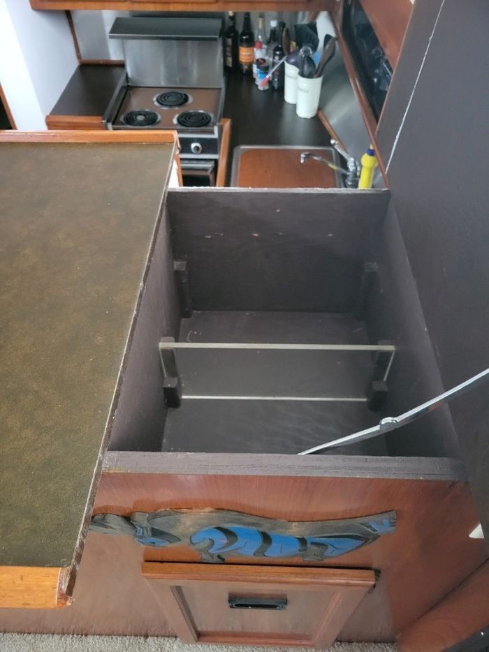1977 Pacemaker 40 Motor Yacht Photo 15 of 38