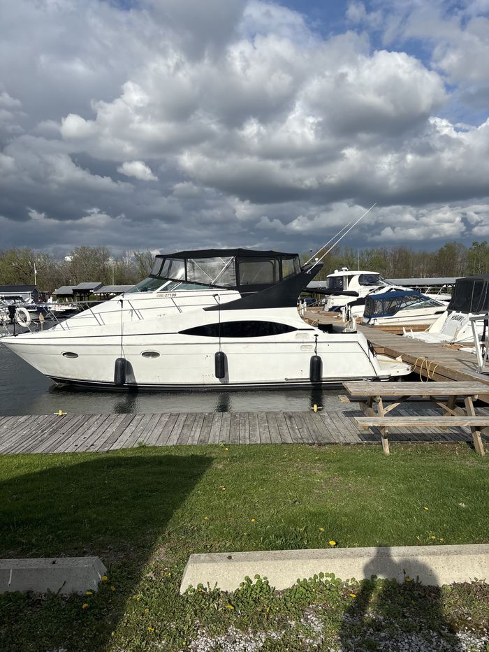 1999 Carver 350 Mariner Photo 3 sur 5
