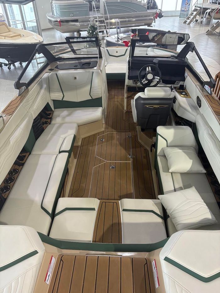 2025 Nautique G23 Photo 6 of 7