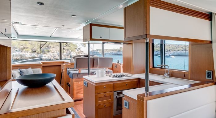 2018 Beneteau Swift Trawler 50 Photo 47 of 111