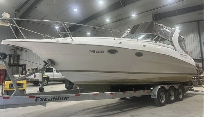 1998 Cruisers Yachts 3175 Photo 5 of 38