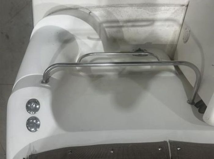 1998 Cruisers Yachts 3175 Photo 9 of 38