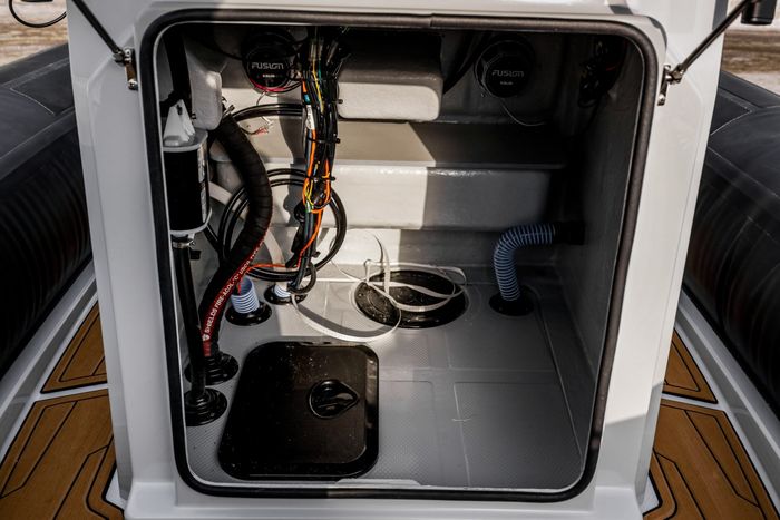 2027 Brig Navigator 20 Photo 46 of 49