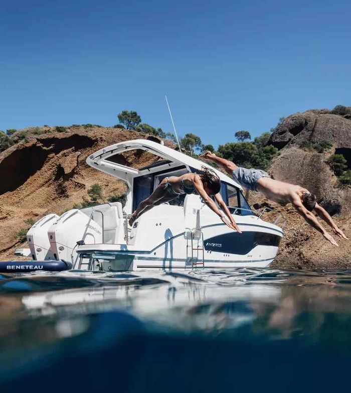 2026 Beneteau Antares 9 OB Photo 7 of 8