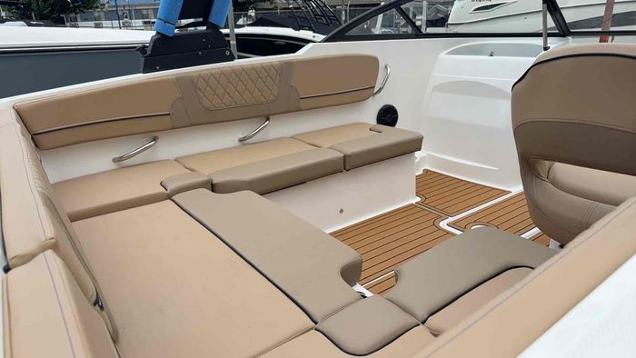2026 Bayliner VR4OB Photo 6 sur 8